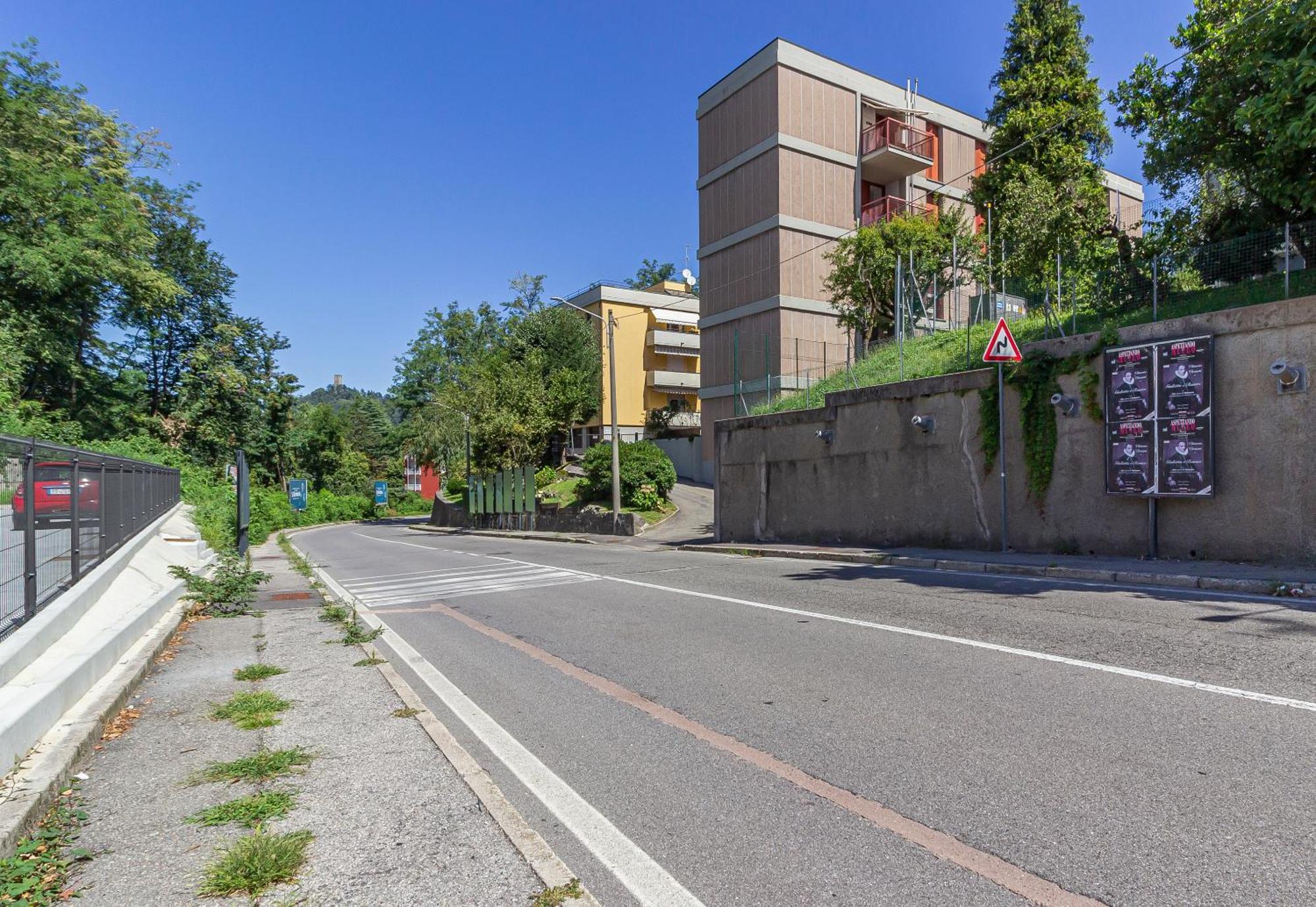 Ferienwohnung Parking & Terrace - Large 90 Mq - Self Check-In & Remote Access Como Exterior foto